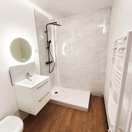 Cosy De 55 M2, Elegant Et Renove Sur Lejlighed *