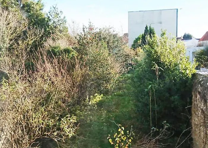 Cosy De 55 M2, Elegant Et Renove Et Parking Prive Sur *