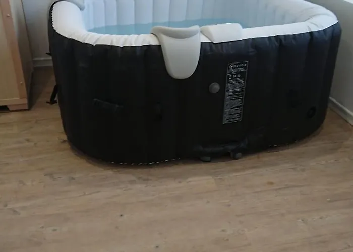 Cosy De 55 M2, Elegant Et Renove Et Parking Prive Sur Appartement *